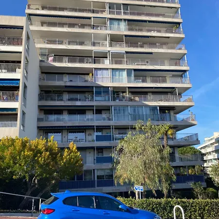 Neuf Avec Terrasse Apartament