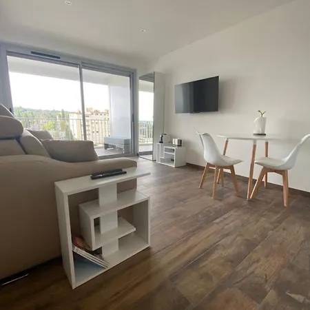 Neuf Avec Terrasse Vue Appartamento Cannes