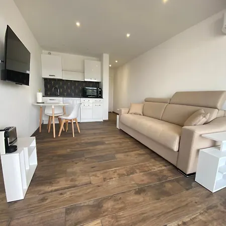 Neuf Avec Terrasse Vue * 칸느