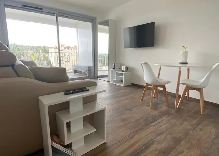 Neuf Avec Terrasse شقة كان