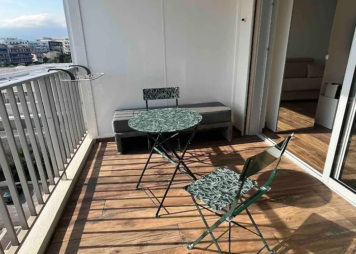 Neuf Avec Terrasse شقة *